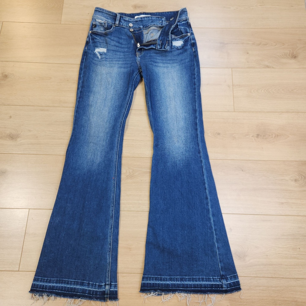 KanCan Flare Jeans Womens 9/28 Medium Blue Mid Rise Distressed Stretch Denim